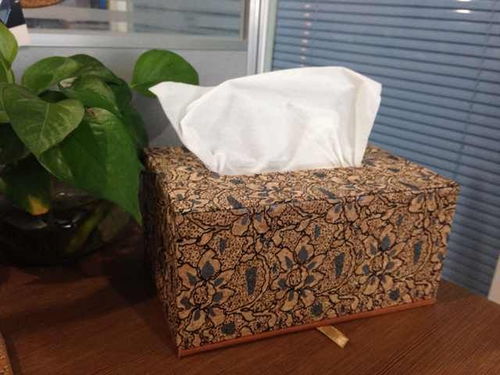 生態(tài)天然材質(zhì)軟木工藝品 軟木燈飾與制品的制造探秘